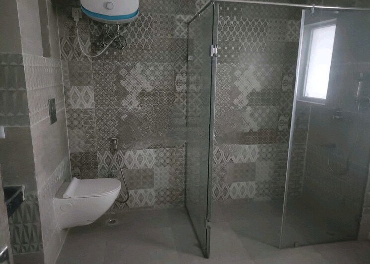 Bathroom, parx-laureate 3 Bedroom 3205 Sq.Ft. Apartment In Sector 108 Noida 8747722
