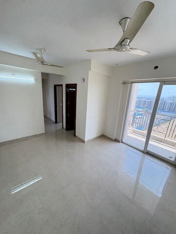Room in 2 BHK Apartment at Signature The Millennia 2, Sector 37d – for Rent