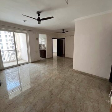 Room in 3 BHK Apartment at Skytech Matrott, Sector 76 – for Rent