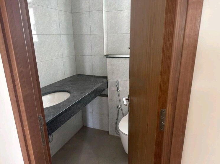 Kitchen, godrej-woods 3 Bedroom 2088 Sq.Ft. Apartment In Sector 43 Noida 8747766