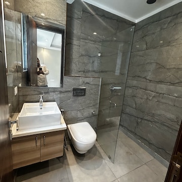 Attached Bathroom in 3 BHK Builder Floor at South Extension I – for Sale