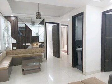 Building Lobby in 1.5 BHK Independent House at Sector 27 – for Rent