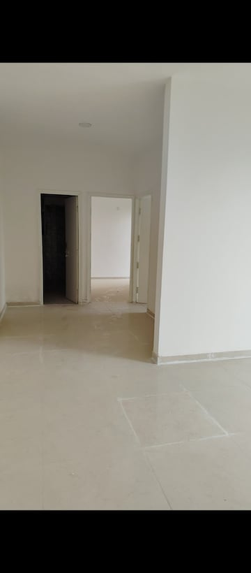 Room in 2 BHK Apartment at Signature The Millennia 2, Sector 37d – for Rent