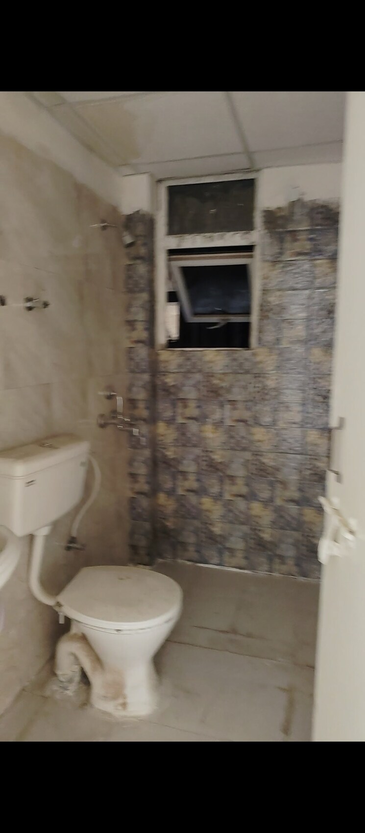 Bathroom, signature-the-millennia-2 2 Bedroom 603 Sq.Ft. Apartment In Sector 37d Gurgaon 8747817