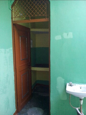 Furnished Amenities in 1 RK Apartment at Dwarka Mor – for Rent