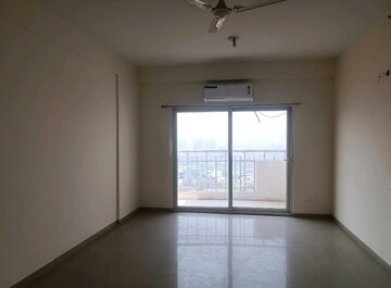 Room in 3 BHK Apartment at Sunworld Vanalika, Sector 107 – for Sale