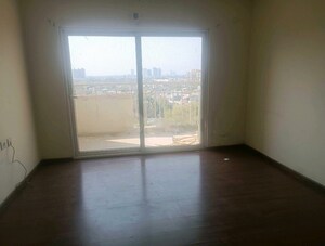 Room in 3 BHK Apartment at Sunworld Vanalika, Sector 107 – for Sale