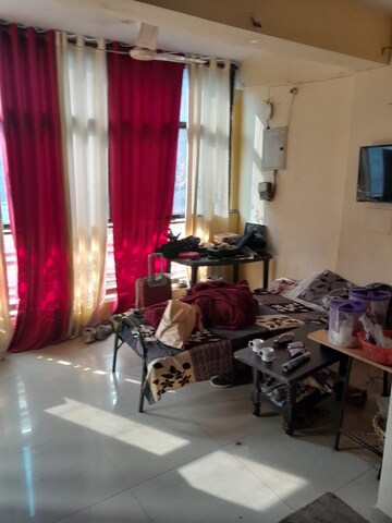 Living Room in 2 BHK Independent House at Sector 27 – for Rent