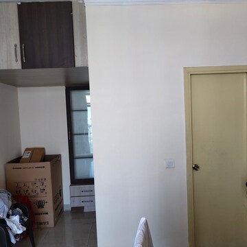 Furnished Amenities in 2 BHK Apartment at Supertech Cape Town, Sector 74 – for Rent