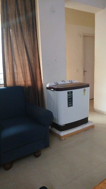 Living Room in 2 BHK Apartment at Jaypee Klassic Arcade, Sector 134 – for Rent
