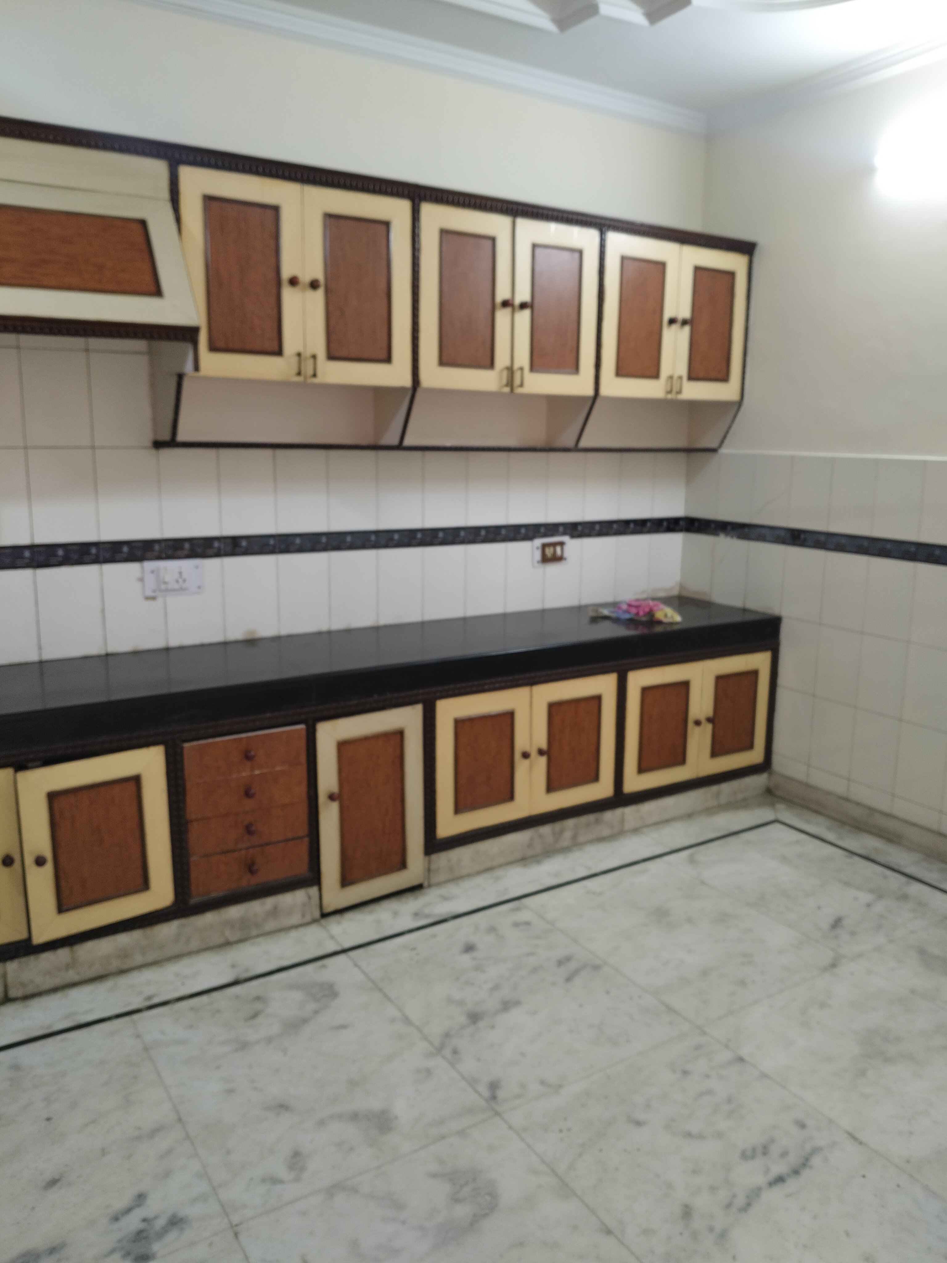 3 BHK + Pooja Room Independent House For Rent in Sector 27