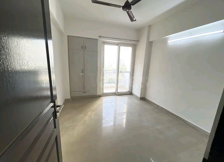 Room, sethi-max-royale 2 Bedroom 1105 Sq.Ft. Apartment In Sector 76 Noida 8747837