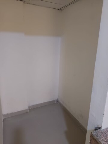 Room in 2 BHK Apartment at Logix Blossom County, Sector 137 – for Rent