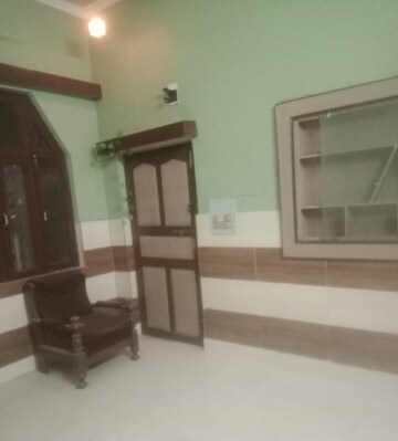 Living Room in 2 BHK Villa at Aliganj – for Rent