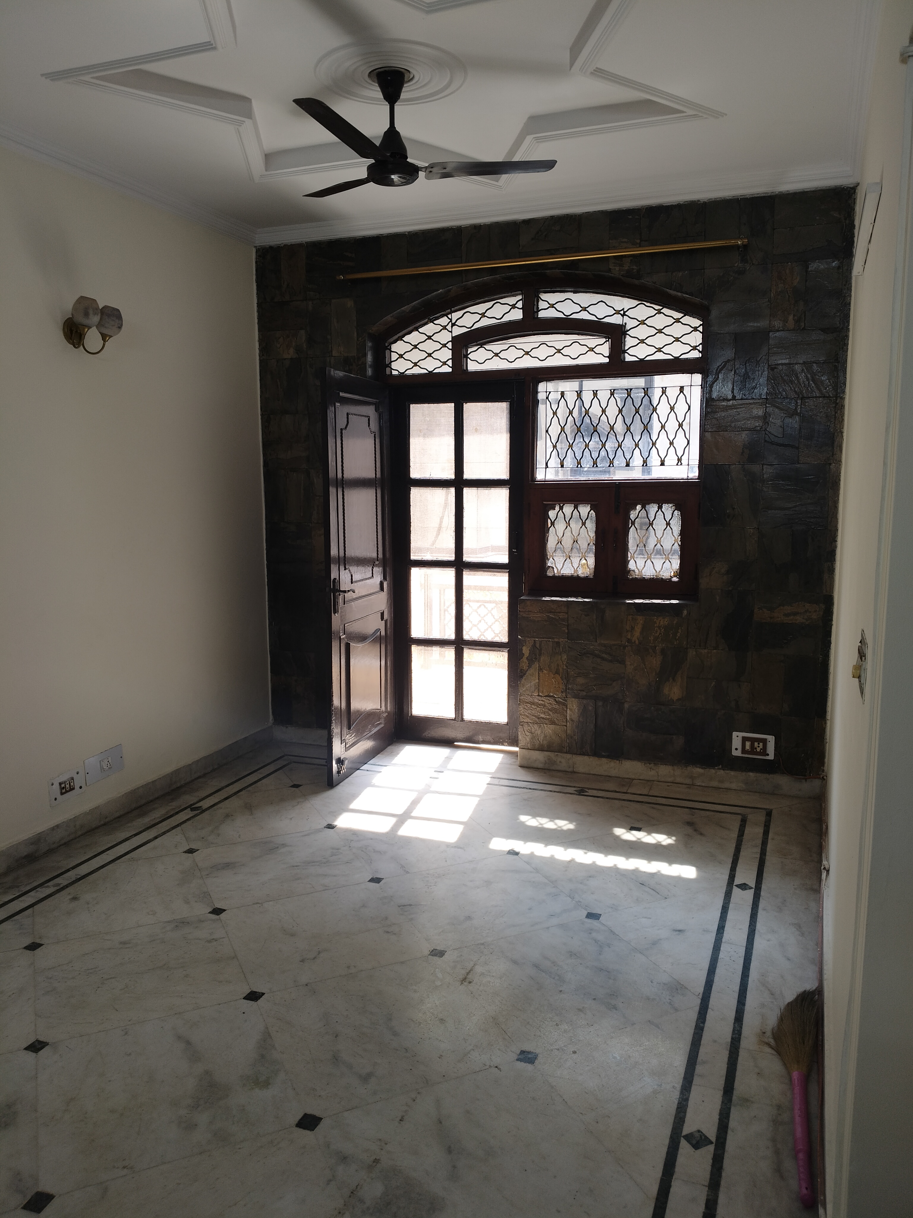 1.5 BHK + Pooja Room Independent House For Rent in Sector 30