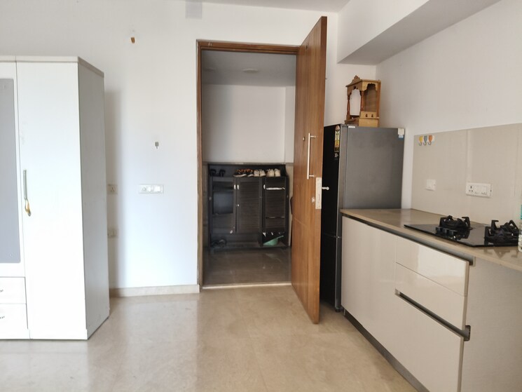 Room, hiranandani-estate-solitaire-c 1 RK 300 Sq.Ft. Apartment In Ghodbunder Road Thane 8748018