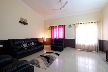 Living Room in 2 BHK Apartment at Calangute  – for Rent