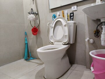 Bathroom in 1 BHK Apartment at Hiranandani Estate Solitaire C, Ghodbunder Road – for Rent