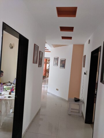 Building Lobby in 6+ BHK Villa at Magarpatta City Mulberry Gardens, Hadapsar – for Sale