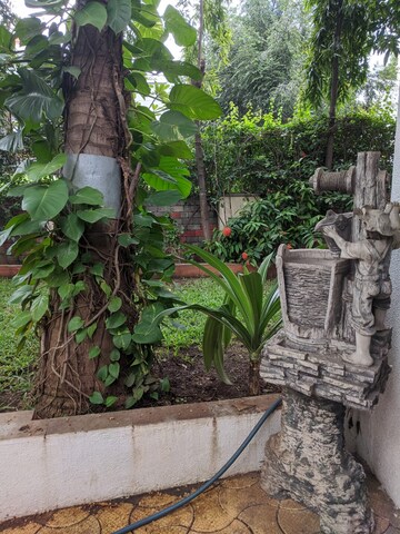 Balcony in 6+ BHK Villa at Magarpatta City Mulberry Gardens, Hadapsar – for Sale