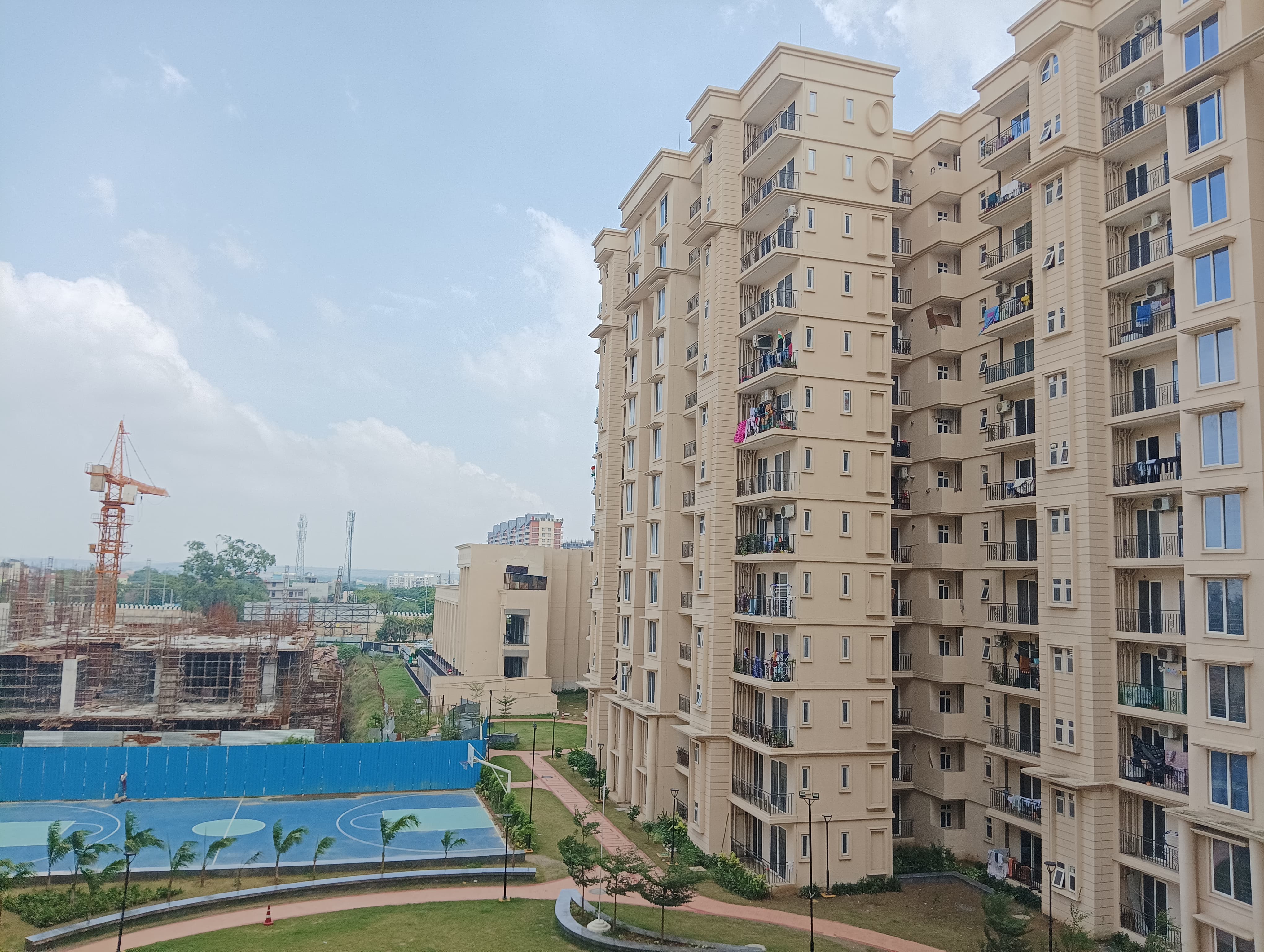 2 BHK + Pooja Room 724 Sq.Ft. Apartment in Signature The Serenas