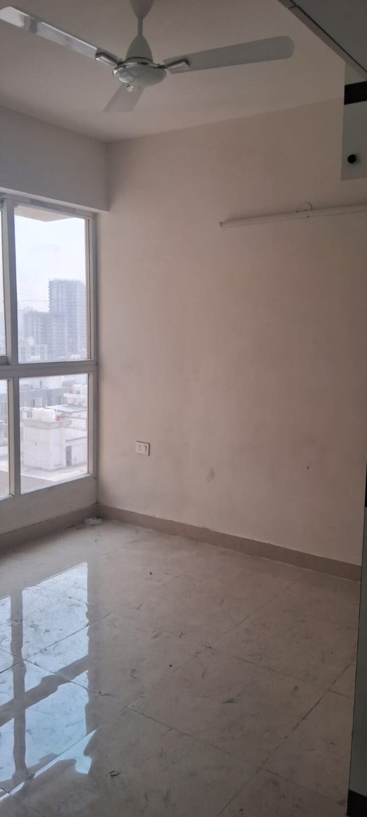 Room, signature-global-proxima 2 Bedroom 685 Sq.Ft. Apartment In Sector 89 Gurgaon 8748082