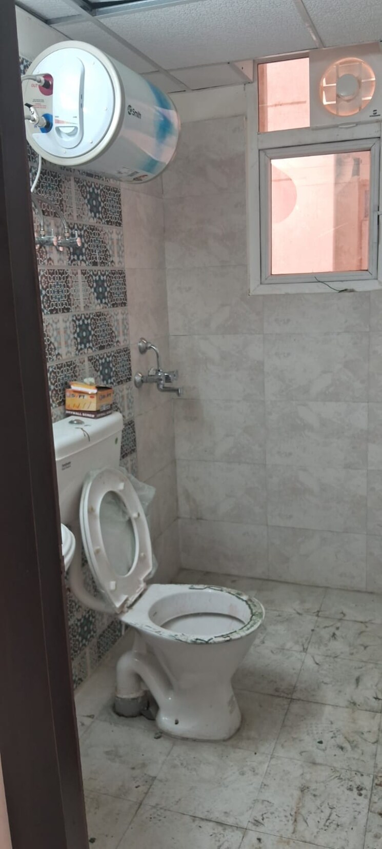 Bathroom, signature-global-proxima 2 Bedroom 685 Sq.Ft. Apartment In Sector 89 Gurgaon 8748082