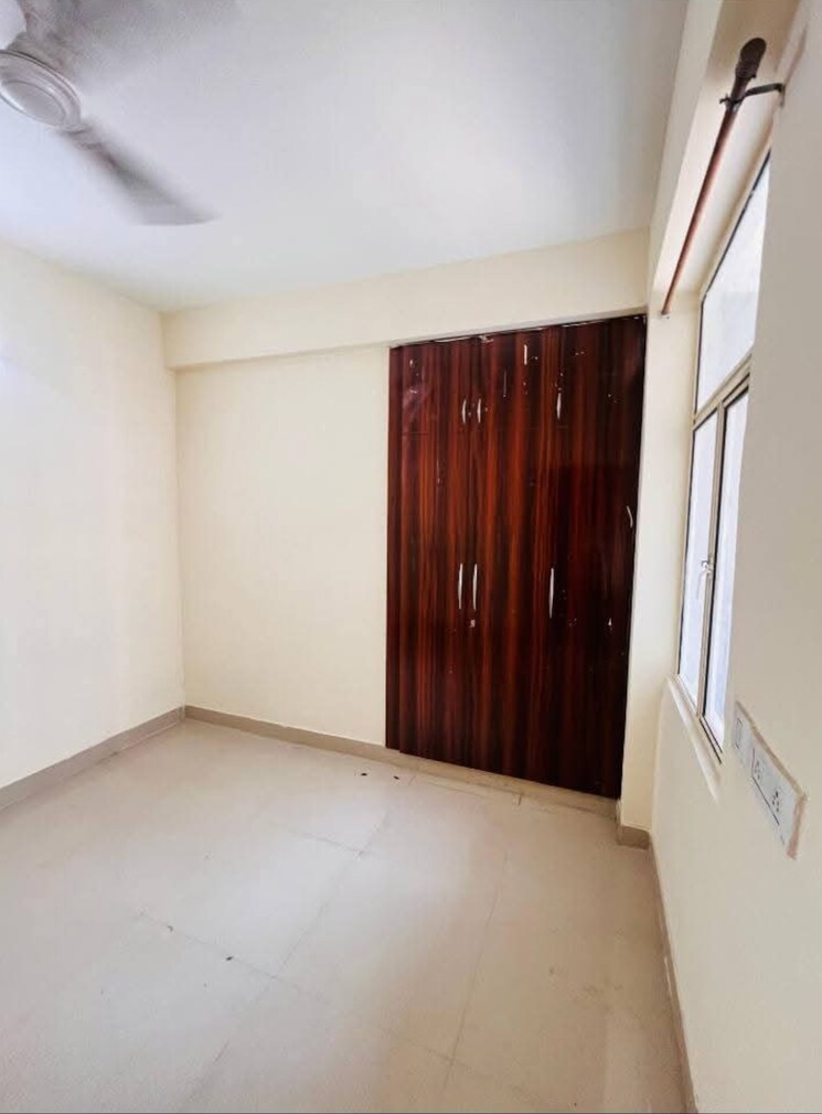 Room, gulshan-bellina 3 Bedroom 1350 Sq.Ft. Apartment In Sector 16 Greater Noida Greater Noida 8748093