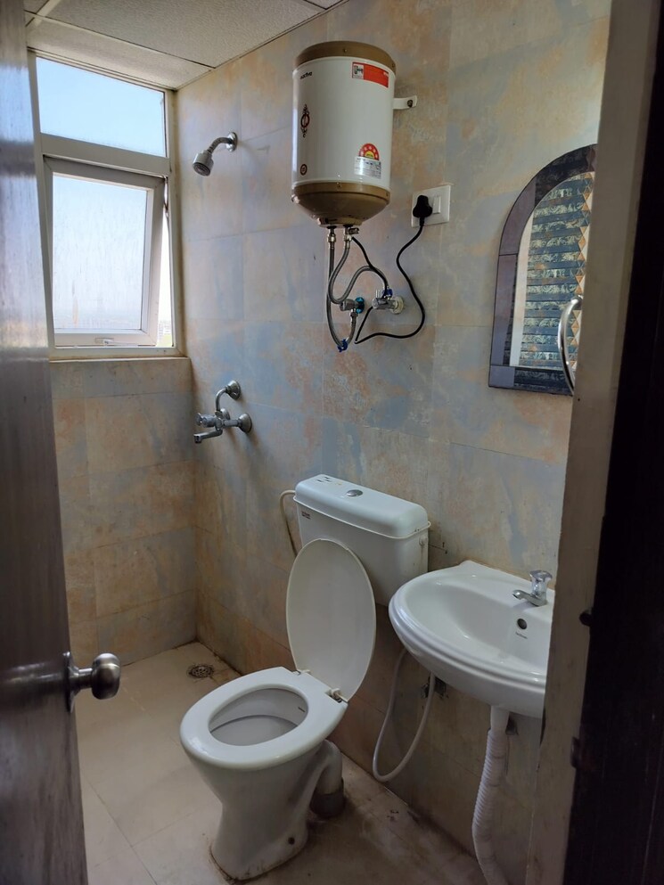 Bathroom, signature-global-park 2 Bedroom 822 Sq.Ft. Builder Floor In Sohna Sector 36 Gurgaon 8748110