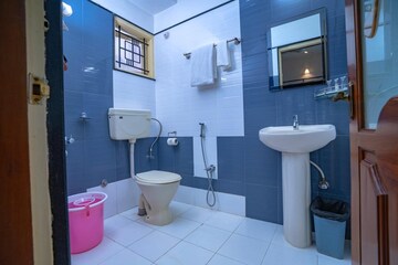 Bathroom in 3 BHK Apartment at Richmond Town – for Rent