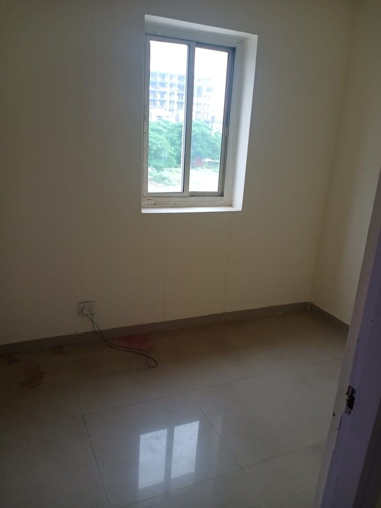 Room, sare-springview-floors 4 Bedroom 1300 Sq.Ft. Builder Floor In Lal Kuan Ghaziabad 8748120