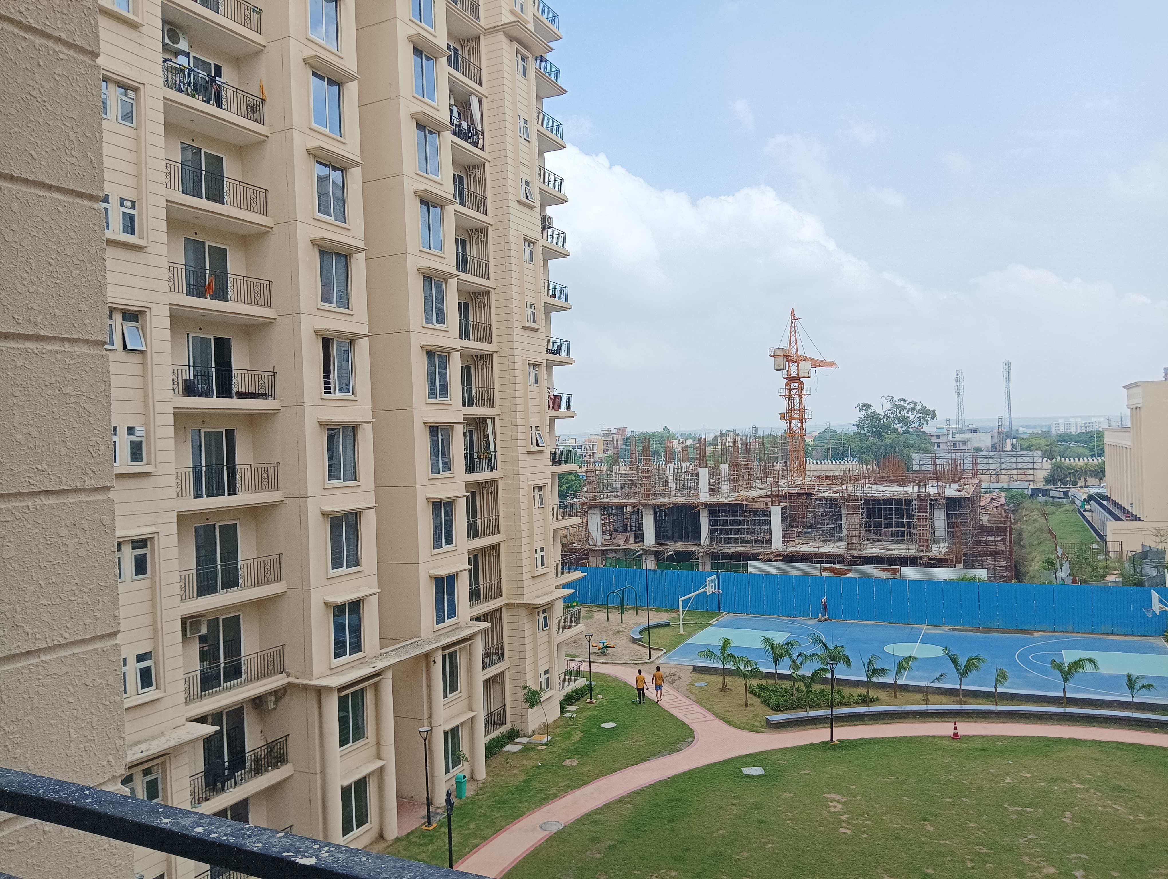 2 BHK + Pooja Room 724 Sq.Ft. Apartment in Signature The Serenas