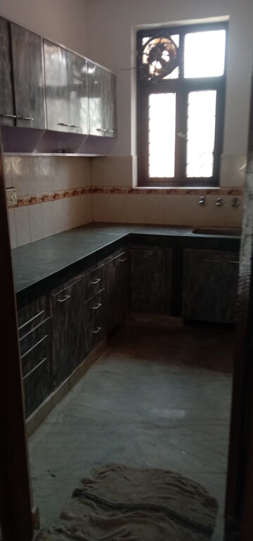 Kitchen in 3 BHK Builder Floor at Sector 37 – for Rent