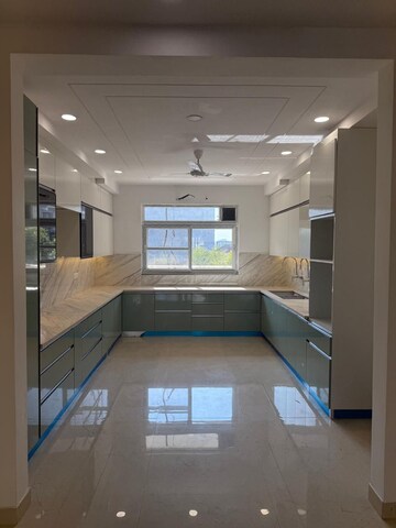 Kitchen in 3 BHK Builder Floor at Sector 37 – for Rent