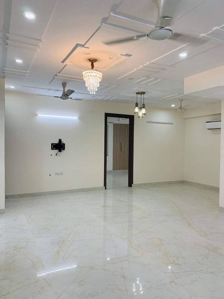 Room, burari 3 Bedroom 135 Sq.Yd. Builder Floor In Burari Delhi 8748183