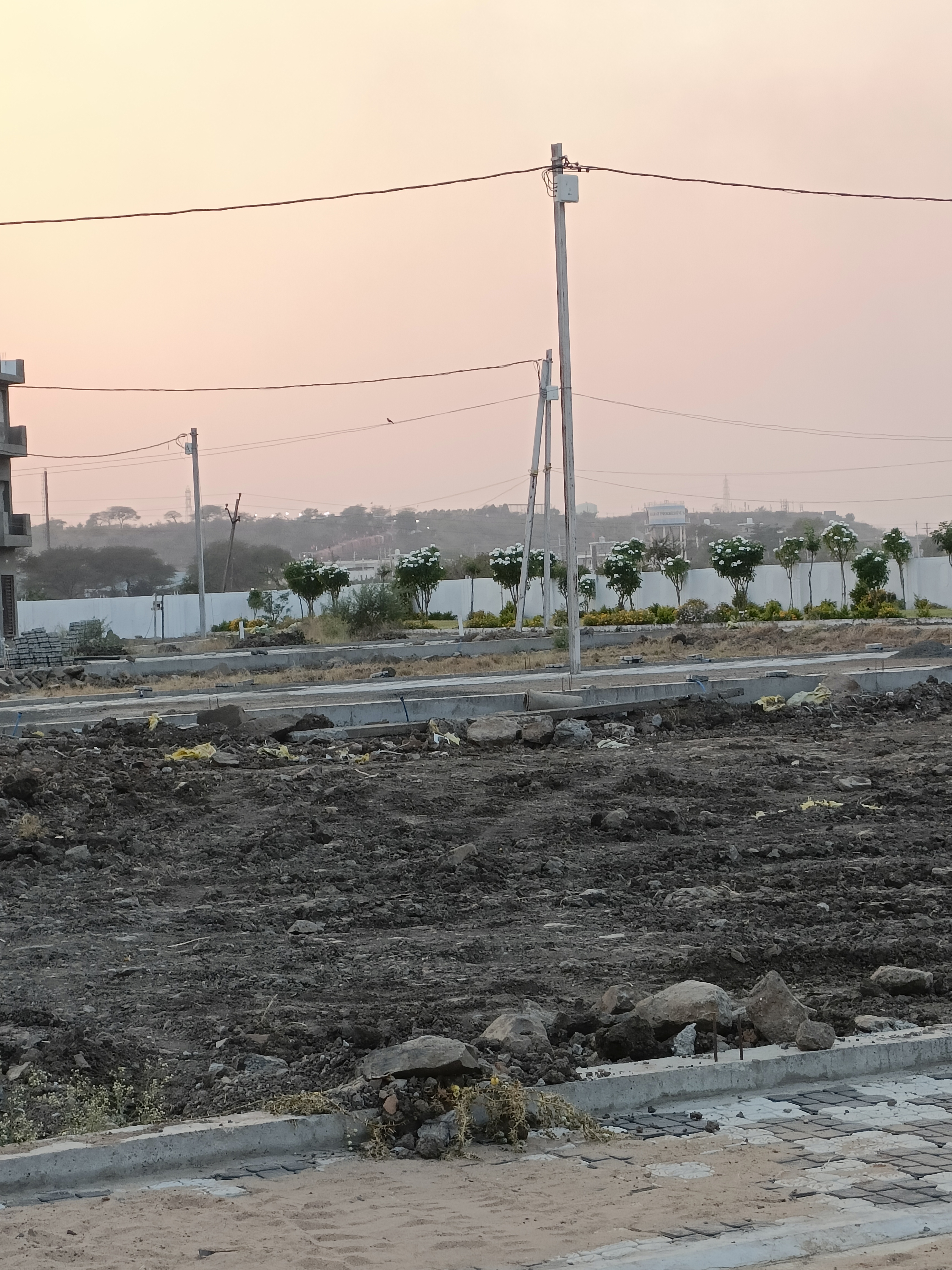 Plot For Sale in Millennium City