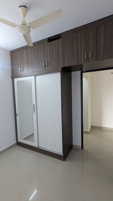 Room in 3 BHK Apartment at Brigade El Dorado, Bagaluru  – for Rent