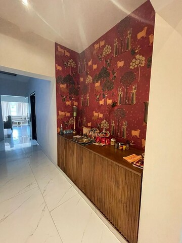 Furnished Amenities in 4 BHK Villa at Saket – for Sale