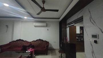 Parking in 3.5 BHK Builder Floor at Sector 14 – for Sale