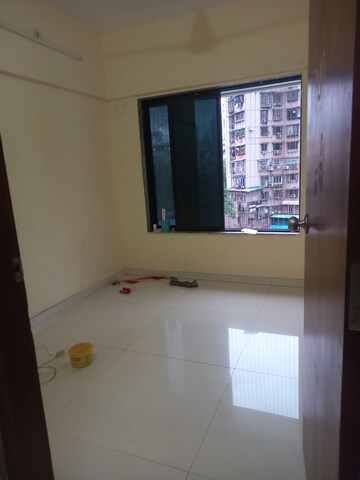Room in 1 BHK Apartment at Dadar West – for Rent