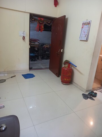 Master Bedroom in 1 BHK Apartment at Dadar West – for Rent