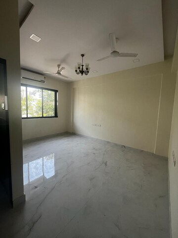 Room in 1 BHK Apartment at Usha Sadan Apartment, Colaba – for Rent