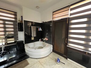 Bathroom in 5 BHK Villa at Saket – for Sale