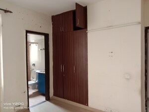 Room in 2 BHK Builder Floor at Orchid Island, Sector 51 – for Sale