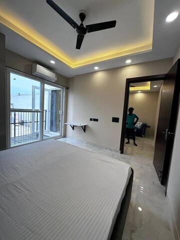 Room in 4 BHK Apartment at Ansal Esencia-Mulberry Homes, Sector 67 – for Sale