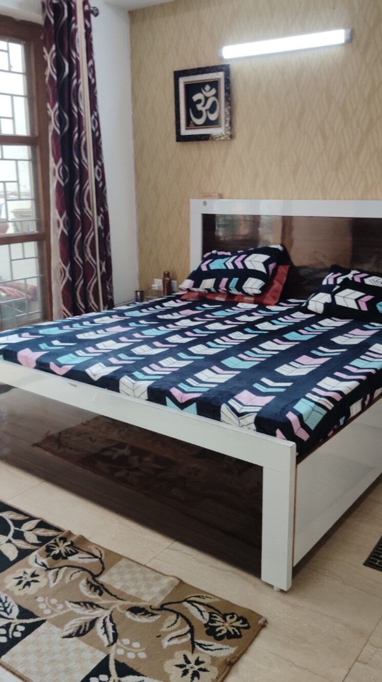 Bedroom, parklands 3 Bedroom 250 Sq.Yd. Builder Floor In Sector 85 Faridabad 8748325