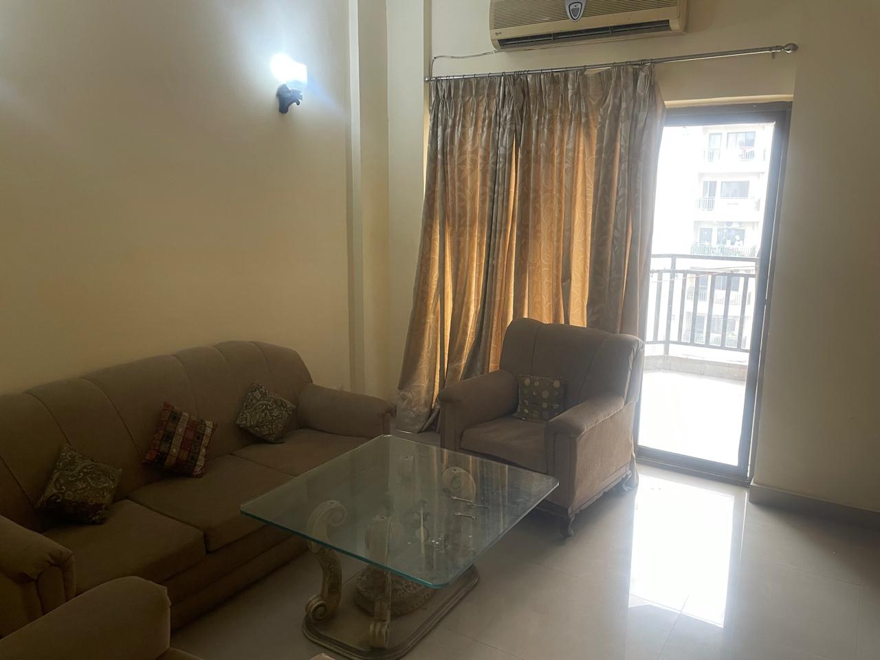 4 BHK + Servant Room Builder Floor For Sale in Orchid Island
