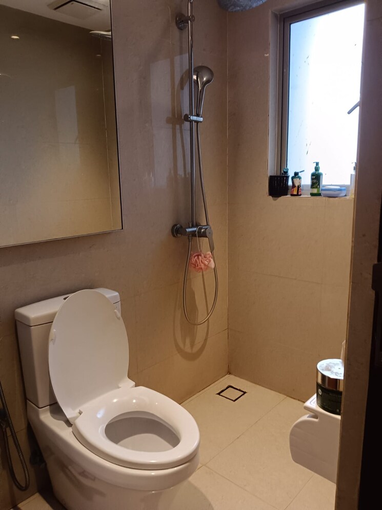 Bathroom, one-hiranandani-park-fairway 2 Bedroom 600 Sq.Ft. Apartment In Ghodbunder Road Thane 8748347