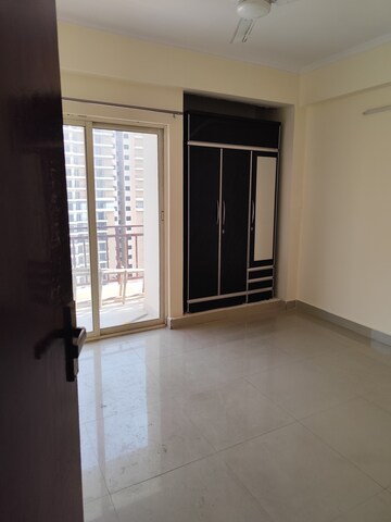 2.5 BHK Apartment For Rent in Futec Gateway, Sector 75