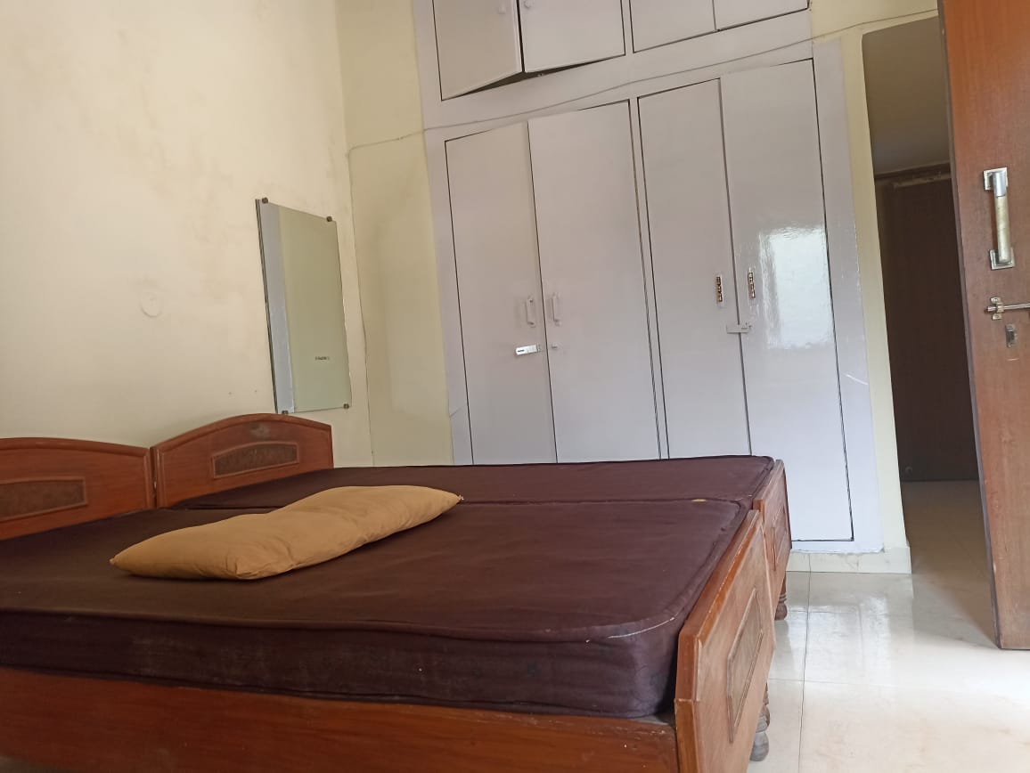1 RkApartment For Rent in Arun Vihar Sector 37